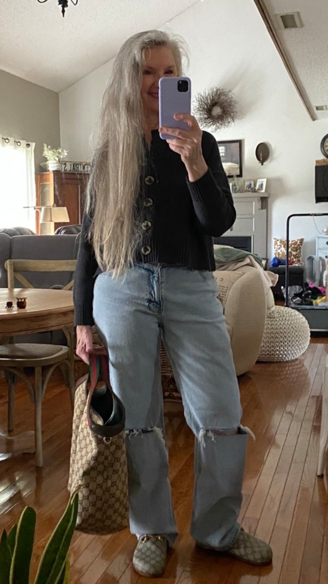 One of my favorite jeans on sale!! #abercrombiejeansale

#LTKootd #LTKOver40 #LTKSaleAlert