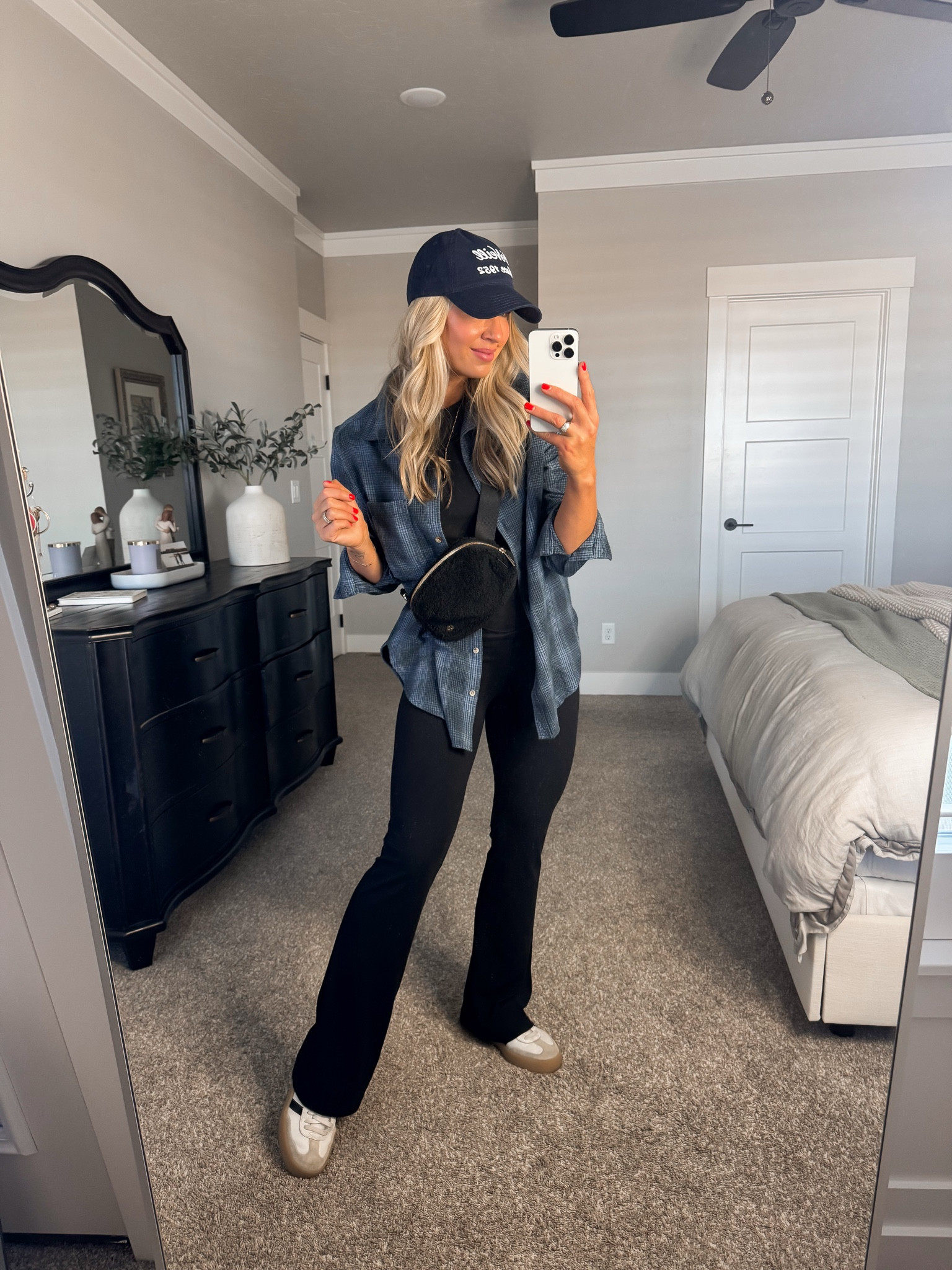 O’Neil outfit idea 
Flannel / leggings 
Adidas sambas 
Casual outfit 
Flare groove leggings lululemon 

#LTKFindsUnder100 #LTKStyleTip #LTKFindsUnder50