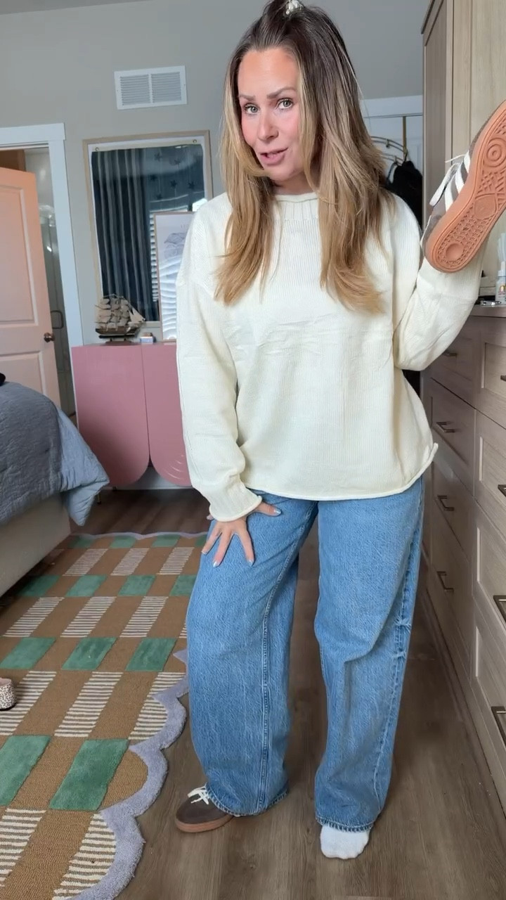 If you’re petite with a booty, you already know the struggle.

Waist gap.
Pulling at the hips.
Or the dreaded “why are these suddenly low rise on me?”

These Abercrombie denim actually fit curves without sacrificing length.
No gaping at the waist.
Petite inseam options.
Structured but still comfortable.

This is the pair I keep reaching for because they just work.



#LTKPetite #LTKootd #LTKmomlife