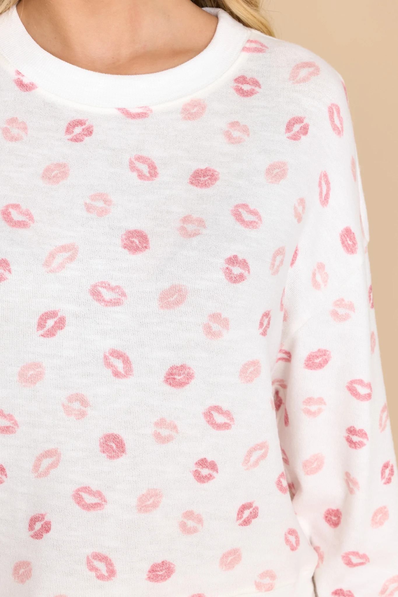 Elle Lip Long Sleeve Bone Top | Red Dress 