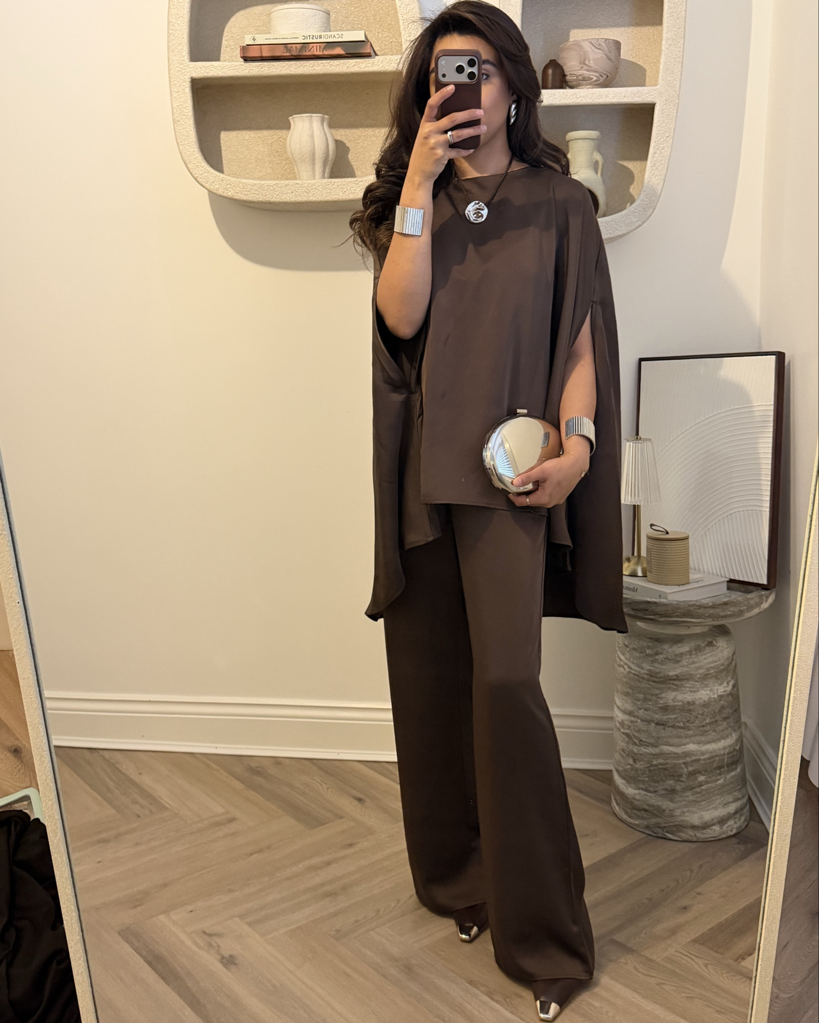 EID OUTFIT INSPO 

Pretty Lavish
Cape – Curve section (I wanted it longer and more oversized)
Trousers – Size Small

( will also link the matching maxi skirt as I think it would look really nice with a skirt aswell) 

I also have these trousers in cream and black and love wearing them casually with jumpers & T-shirts aswell. 