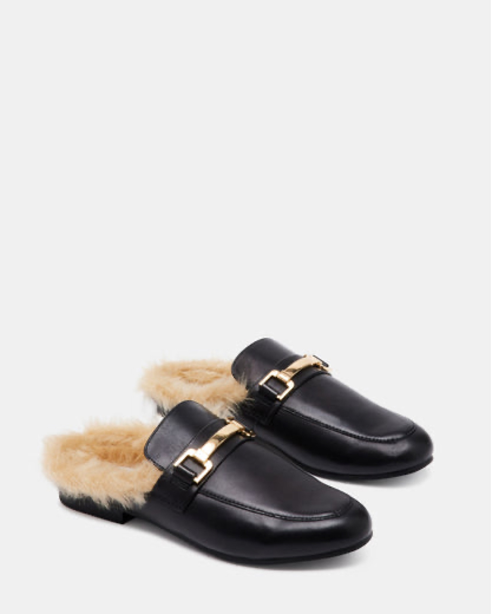 Elevated slides, you can dress them up or down. perfect!

#LTKStyleTip #LTKOver40 #LTKBeauty