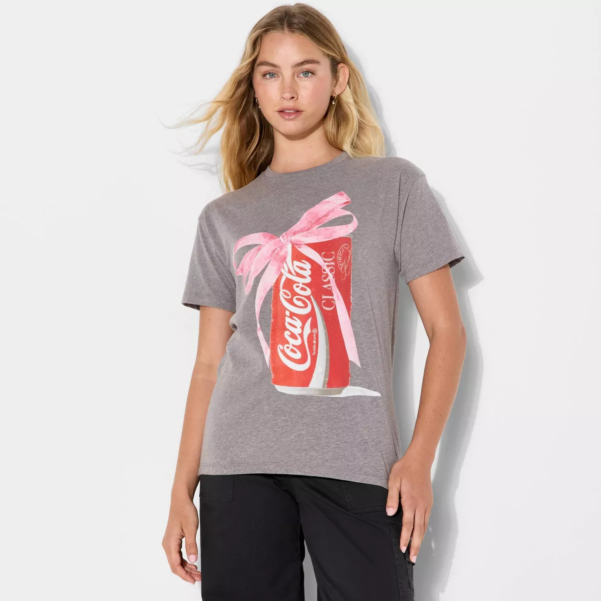 Women's Coca-Cola Bow Short Sleeve Graphic T-Shirt - Gray | Target