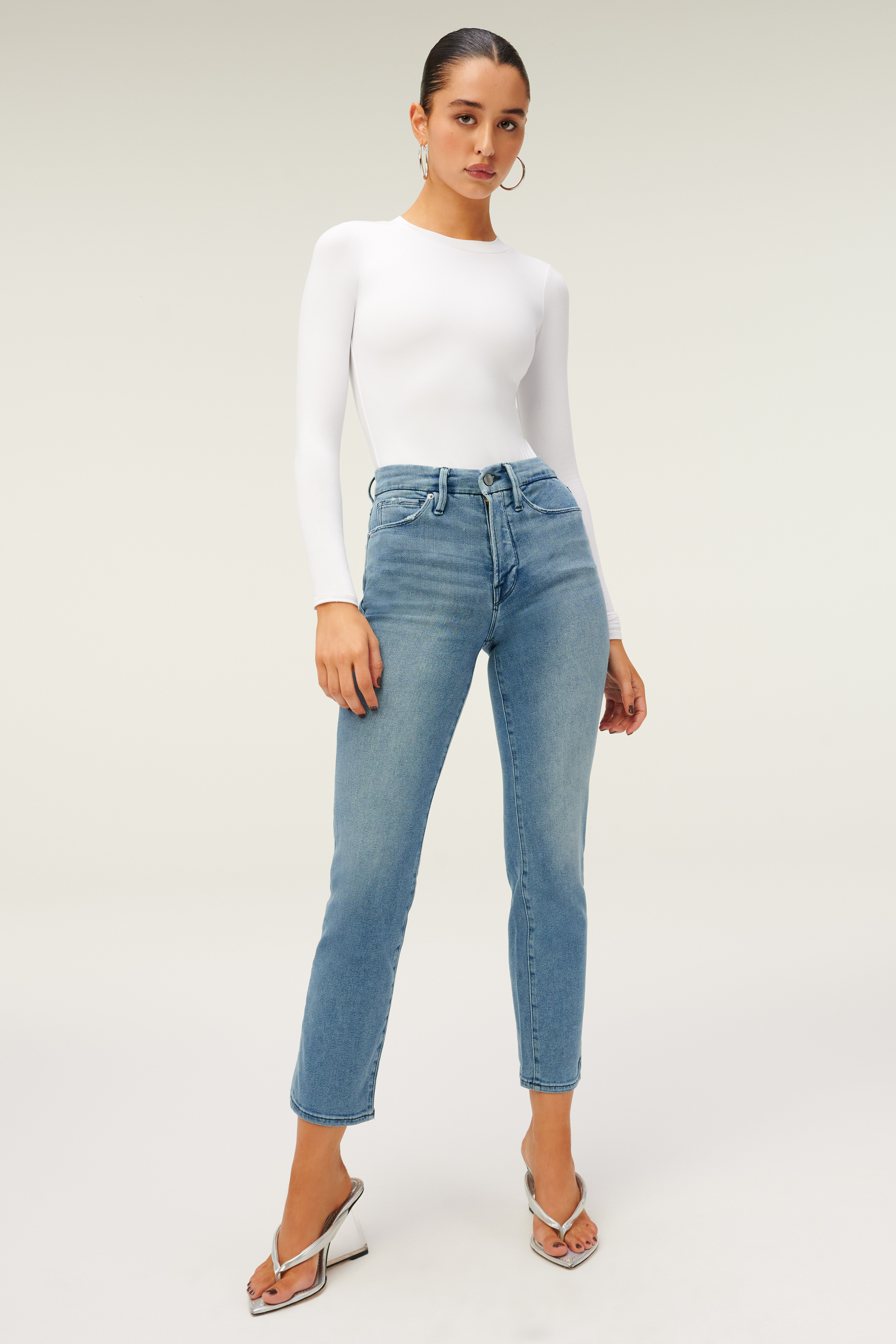 GOOD LEGS STRAIGHT JEANS | Good American