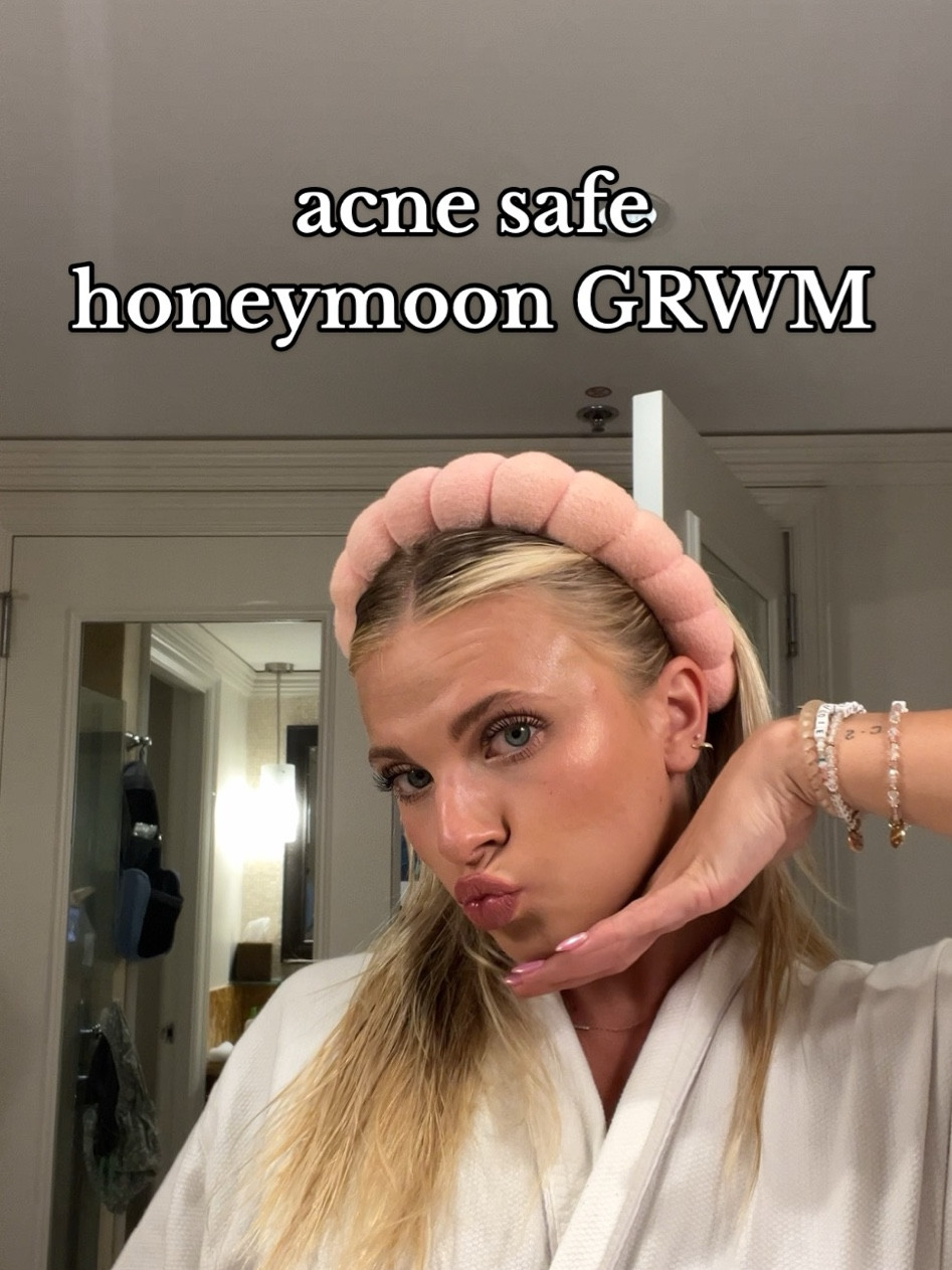 acne safe makeup routine 🫶🏼✨

#LTKbeauty #LTKtravel