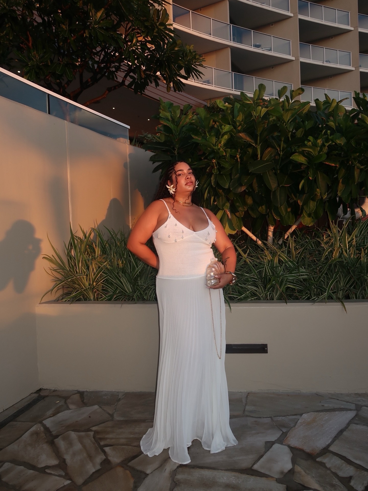 Why I haven’t replied to your text…. 💁🏽‍♀️

Dress: @meshki 
Earrings: @amazonfashion 
Clutch: @amazonfashion 
@rhode @oseamalibu