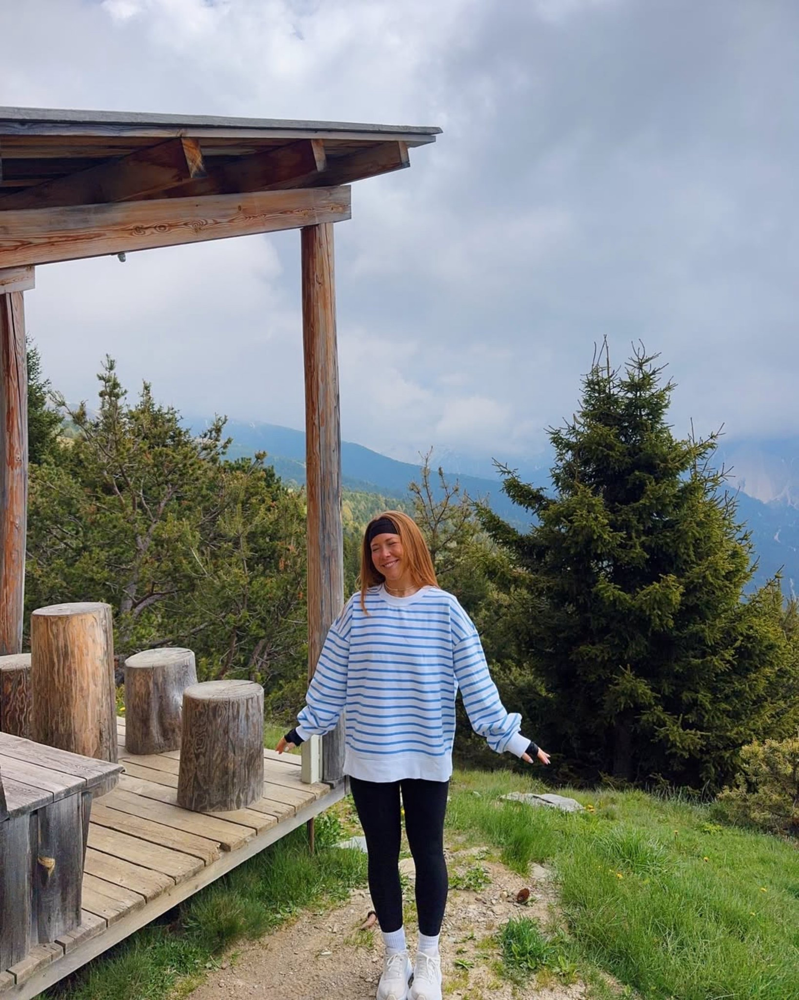 wearing a size M in the sweatshirt!!

#LTKActive #LTKPetite #LTKTravel