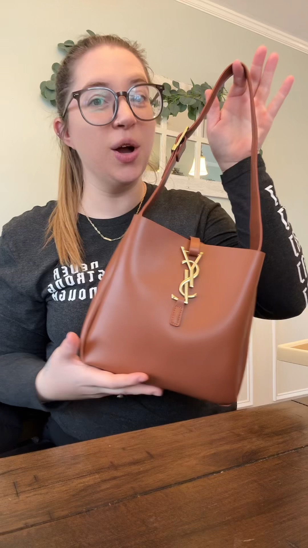 A $17 DESIGNER LOOK FOR LESS 😍


YSL 
hobo bag
purse

#LTKItBag #LTKFindsUnder50