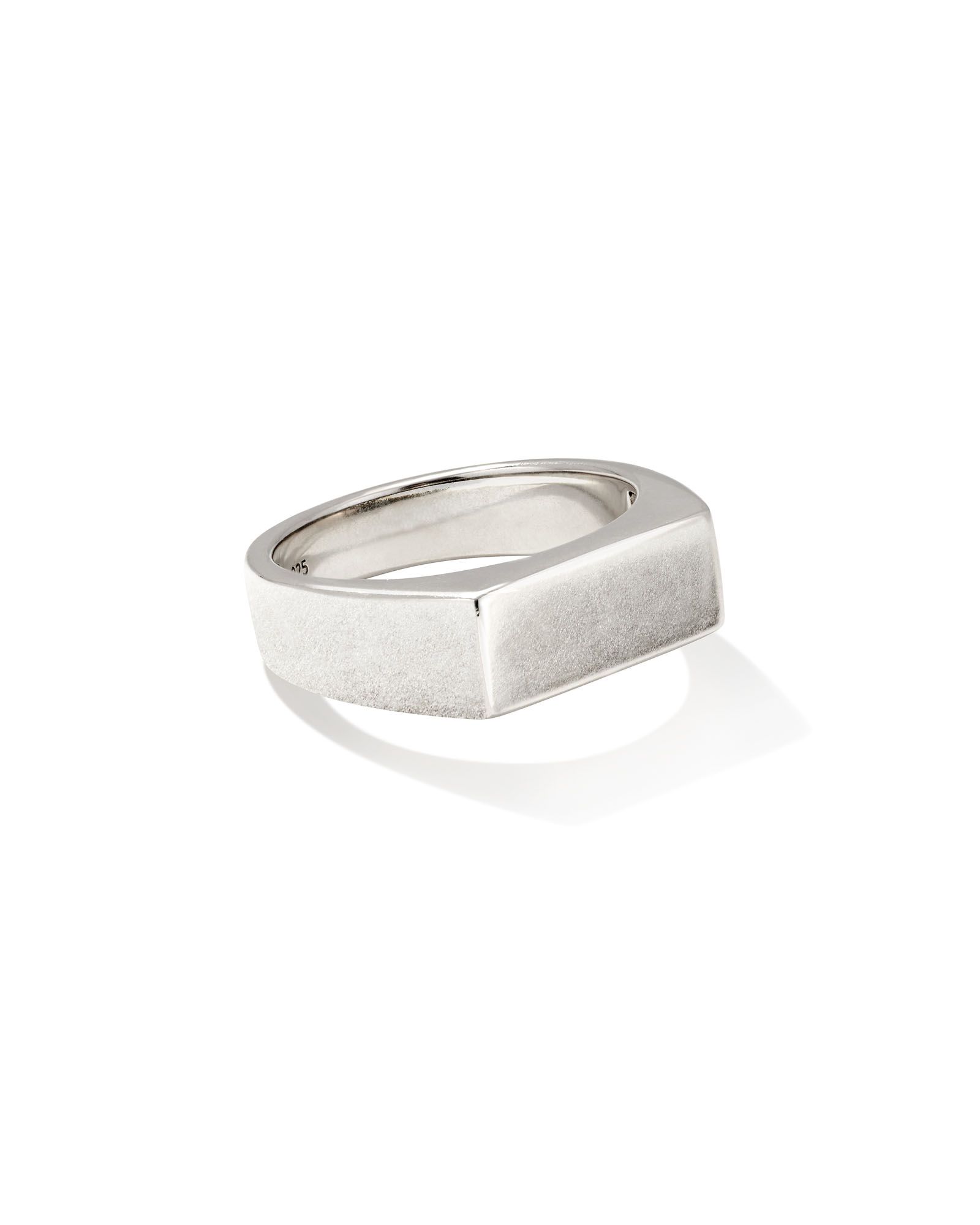 Hudson Signet Ring in Oxidized Sterling Silver | Kendra Scott