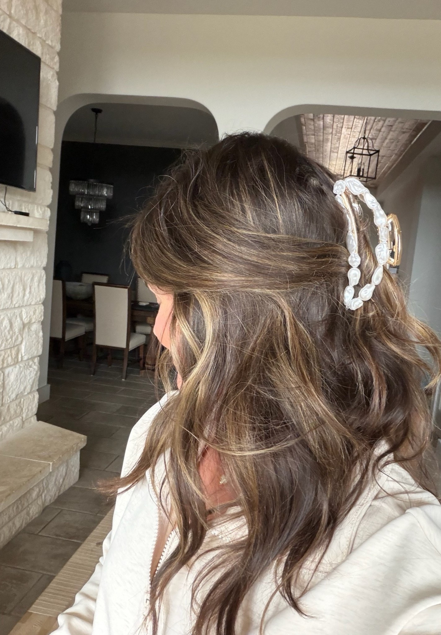 I’m loving this hair clip! It comes in a pack of three with two other gold styles—such a good set. The pearl detail is my favorite 🤍

#LTKmomlife #LTKgrwm #LTKootd