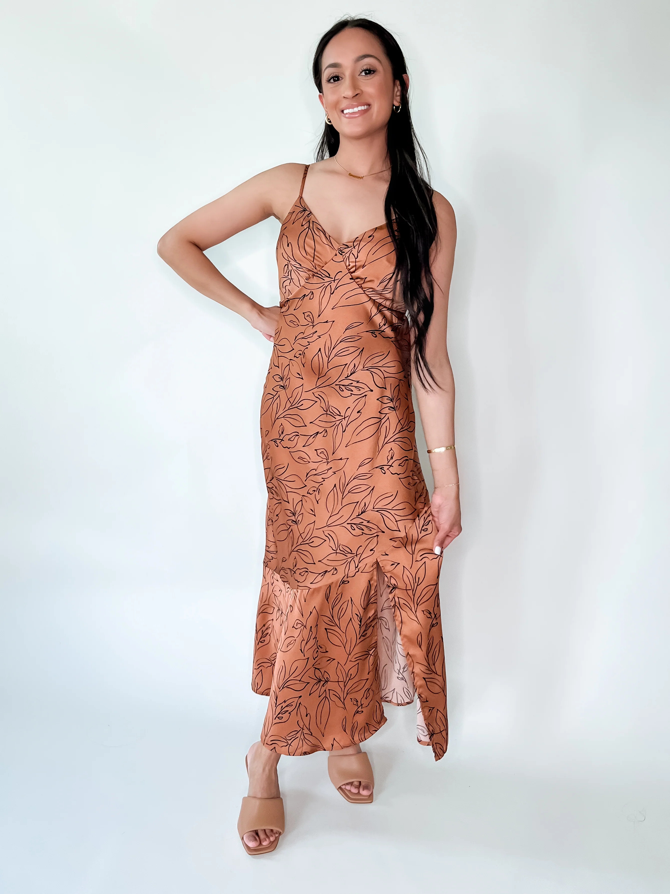 ISLAND ESCAPE MIDI DRESS | Harper's Den