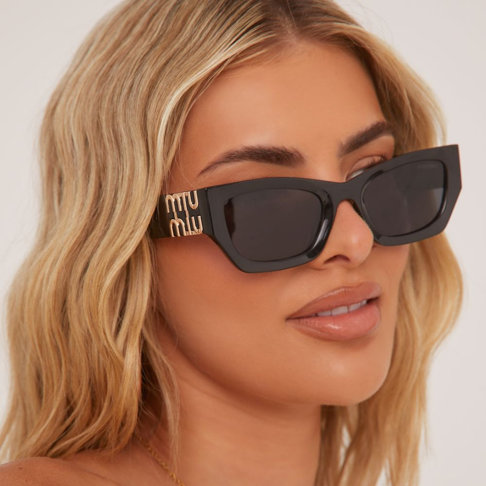 Side Logo Detail Cateye Square Shape Sunglasses In Black | EGO (UK)