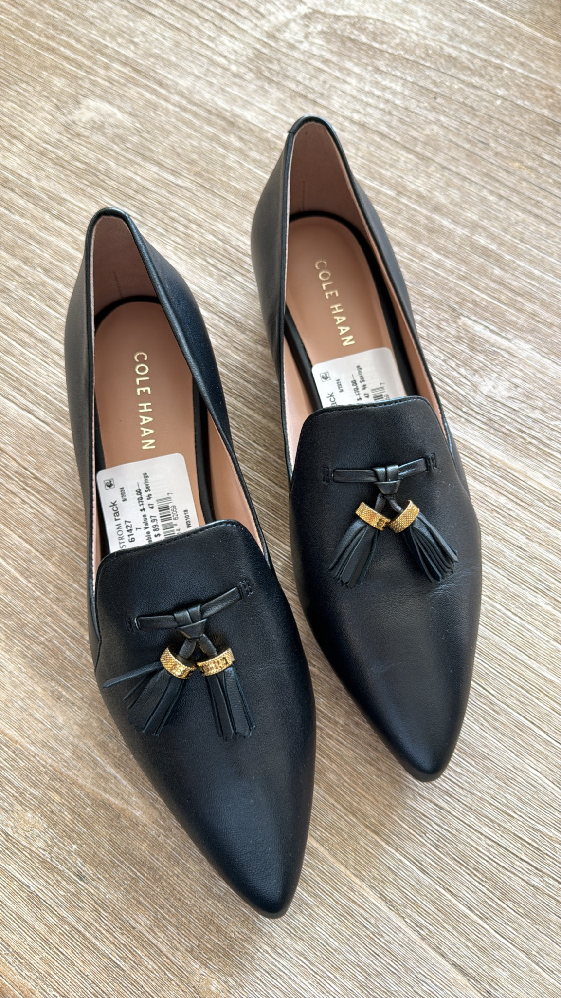 The perfect “dressy” shoe that isn’t a heel! 

#LTKMidsize #LTKShoeCrush #LTKStyleTip