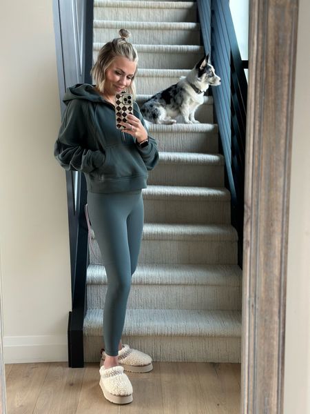 My cozy outfit for this fall day! I’ve never had the ribbed leggings from lulu and I have to say I’m obsessed! So dang comfortable and hold you in all the right spots! 

#LTKSeasonal #LTKstyletip
