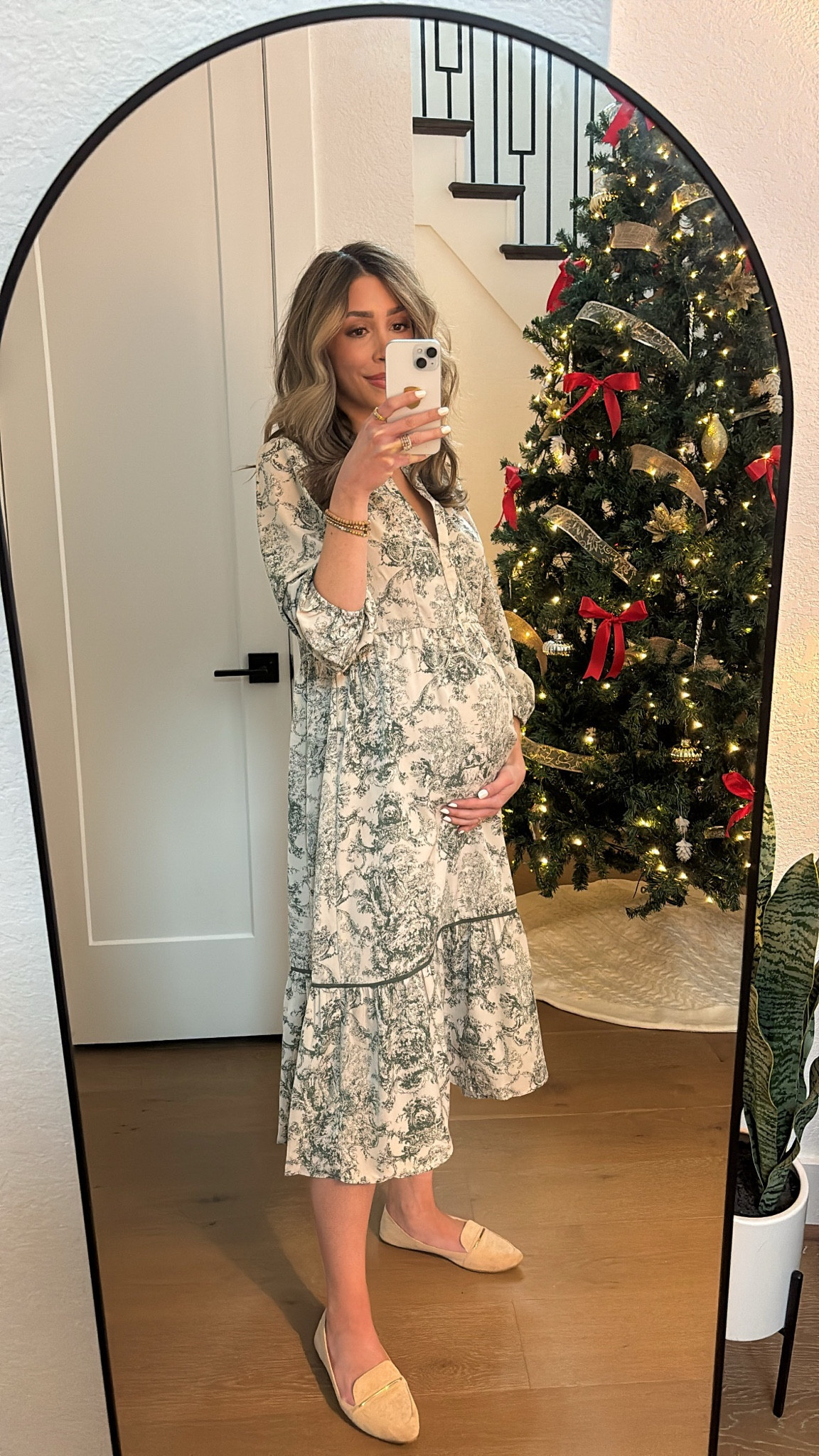 Today’s outfit links 🫶🏻 love this dress for with or without the bump!
Wearing size small in the dress

#LTKStyleTip #LTKParties #LTKBump