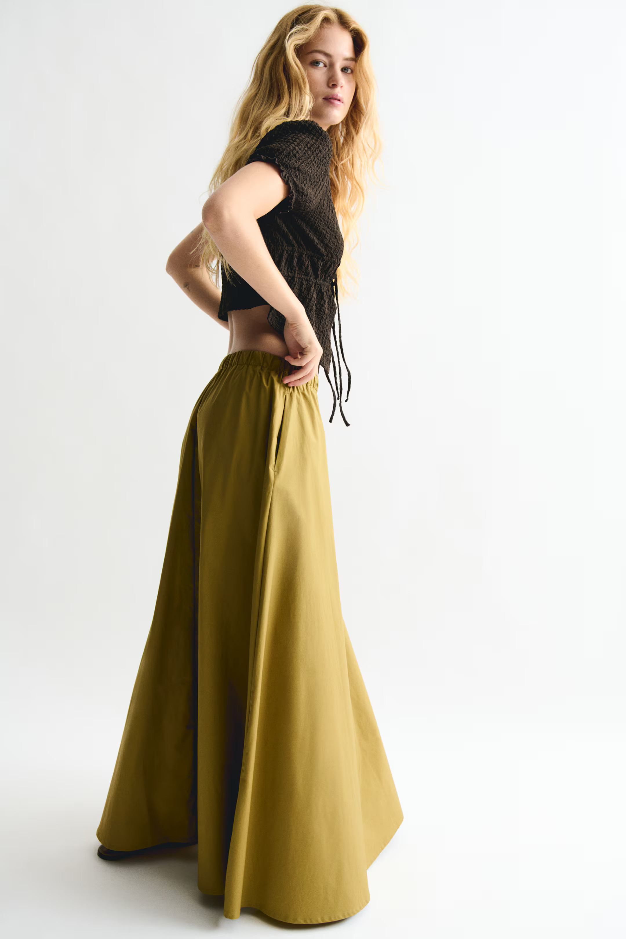 Circular maxi skirt | H&M (UK, MY, IN, SG, PH, TW, HK)