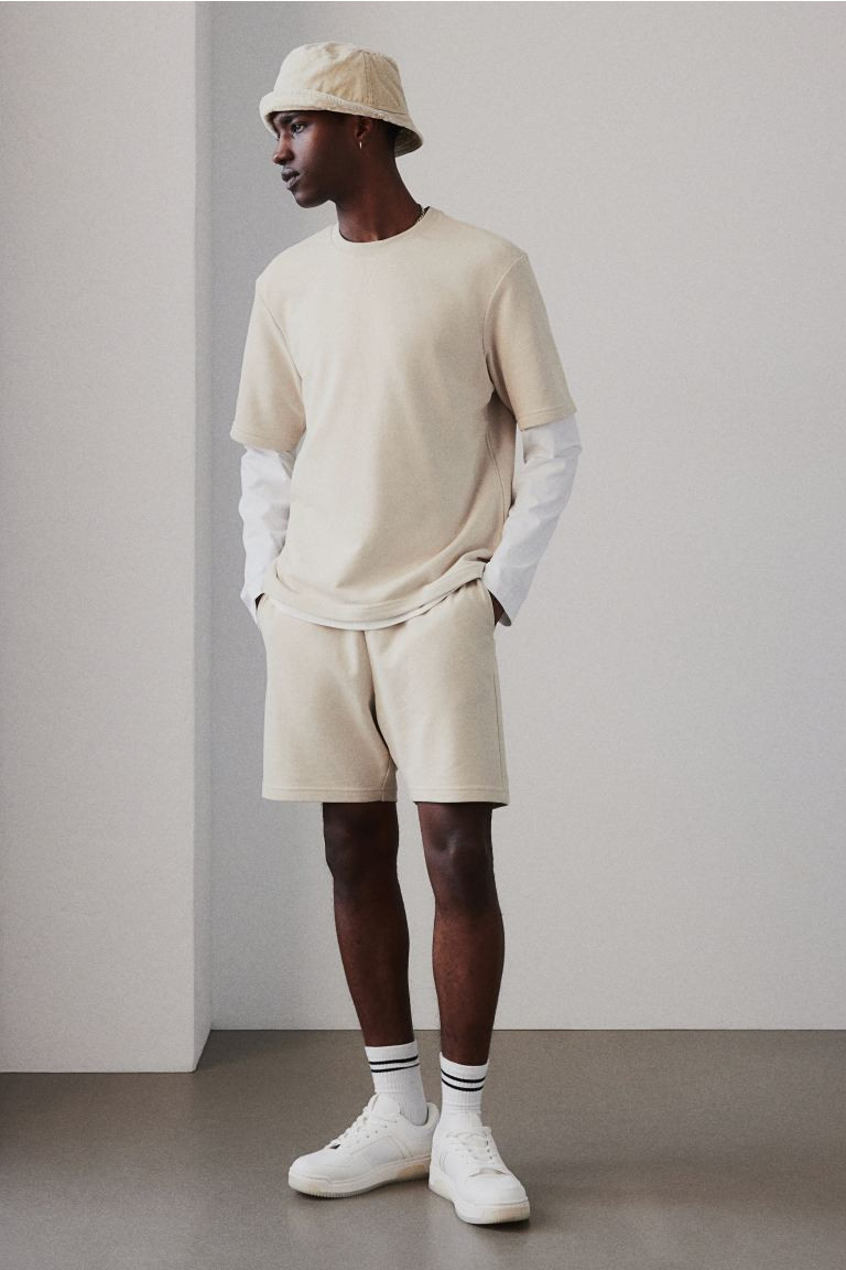 Regular Fit Sweatshorts - Regular waist - Short - Light beige - Men | H&M US | H&M (US + CA)