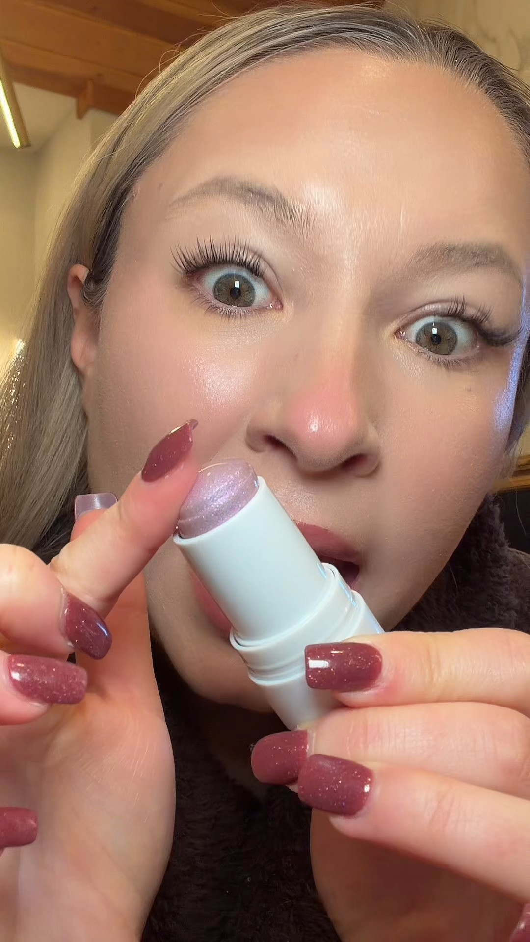 Why does Milk Makeup have a JELLY highlighter and why am I obsessed 😭✨

It melts into the skin and looks so glassy.

Would you try a jelly highlighter? 👀

#milkmakeup #jellyhighlighter #highlighterobsessed #glowyskin #beautyfinds #tiktokbeauty #dewyglow #makeuplover #glamlook 

 #LTKgrwm #LTKU #LTKBeauty