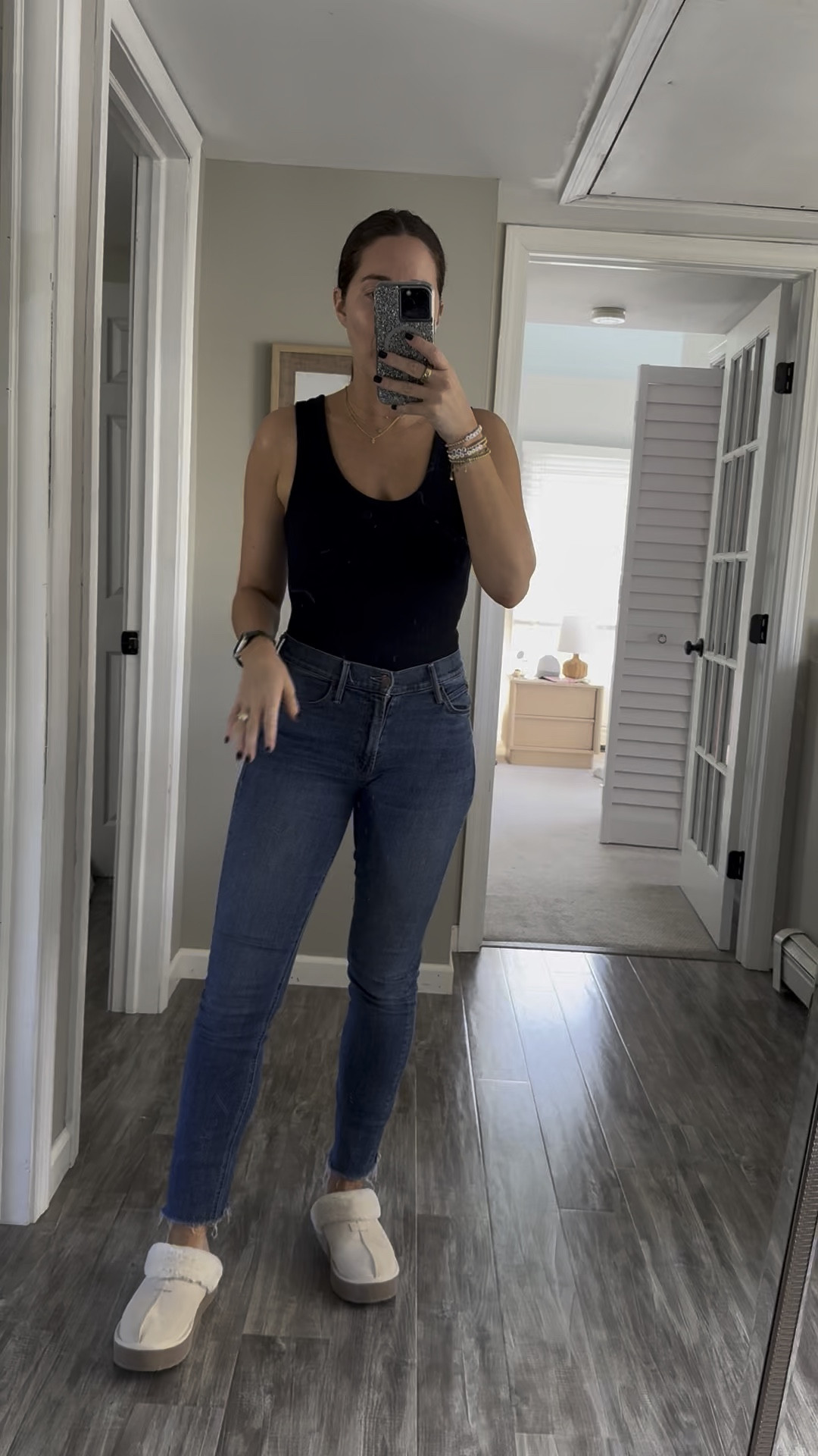 This ribbed bodysuit is amazingggg!! I love the material & it’s extremely flattering 

Size small 
Jeans tts 

#LTKSaleAlert #LTKFindsUnder100 #LTKFindsUnder50