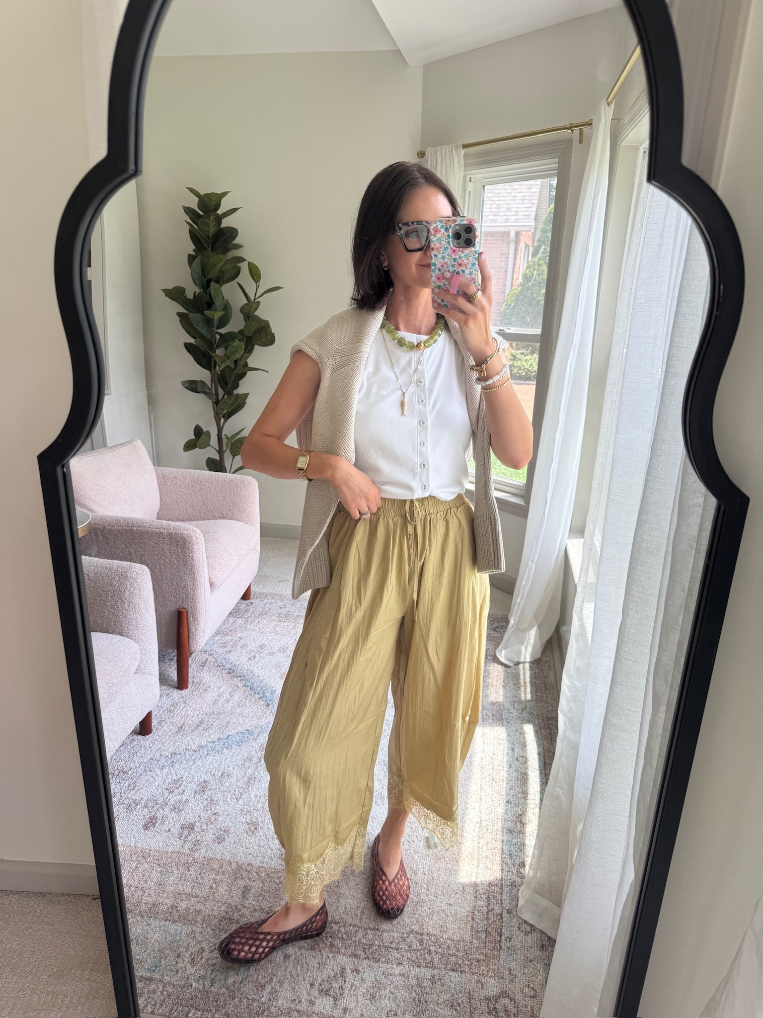 On the journey to wear more color!!!

tshirt outfit, transitional outfit inspo, teacher outfits, teacher friendly outfits, mom outfits, mom style, hallie ragan

#LTKootd #LTKgrwm #LTKSeasonal