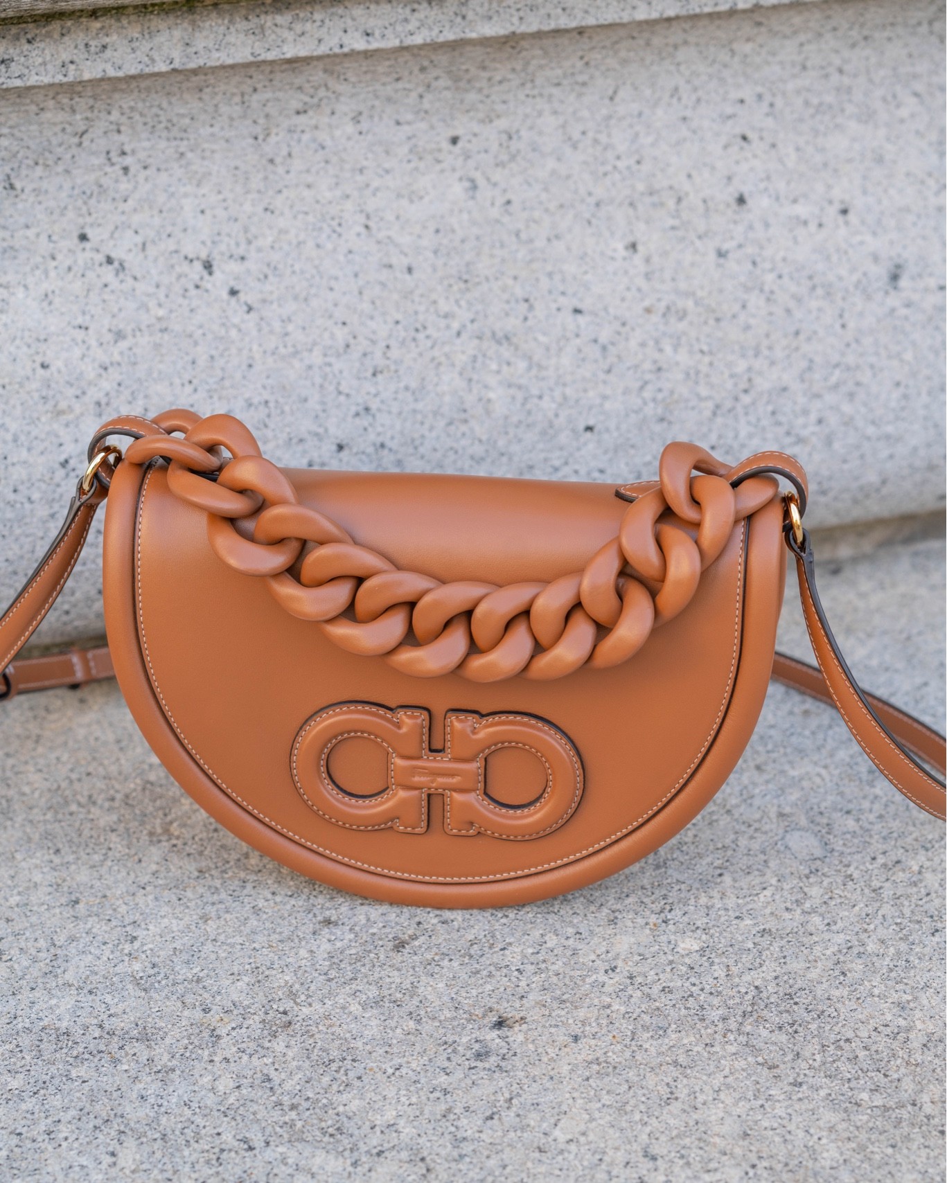 Fall’s statement bag is brown! I can’t love this bag enough. Large enough to fit the biggest iPhone, wallet, lipstick, everything and even has a back pocket too! And don’t even get me started on the chain link detail. Comes in 3 other jaw dropping color offerings 

#LTKGiftGuide #LTKitbag #LTKSeasonal