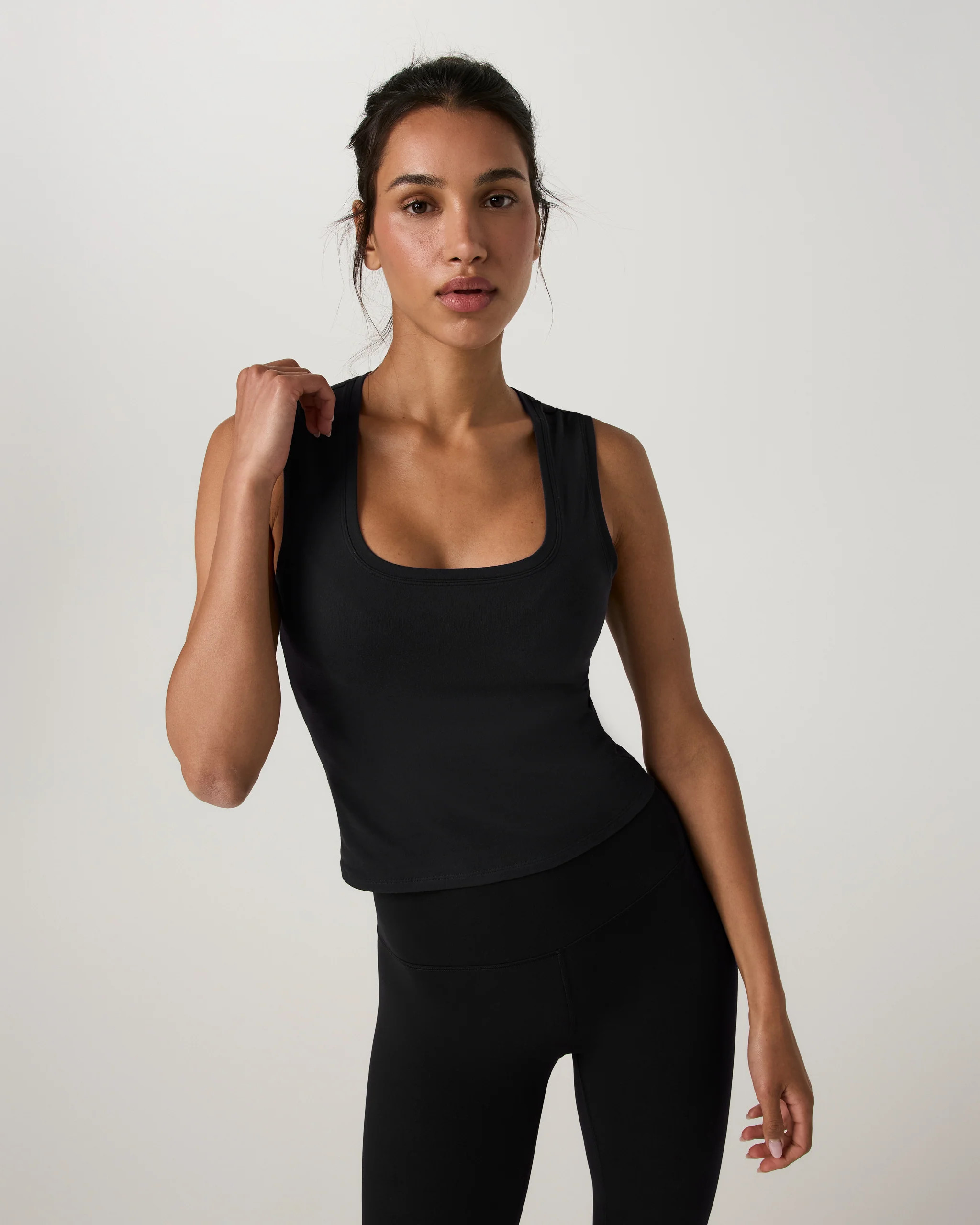 Halo Essential Scoop Tank - Long | Vuori Clothing (US & Canada)