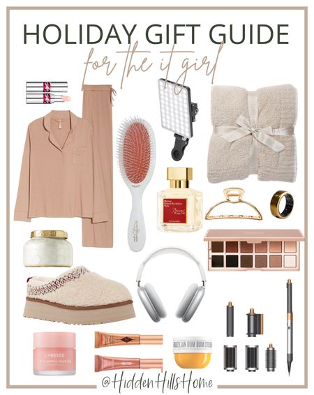The best holiday gift ideas for her! Christmas gifts for the it girl! College girl gift guide, gift guide for teen girls, Christmas gift Inspo #giftguide #Christmas #giftsforher

#LTKHoliday #LTKGiftGuide