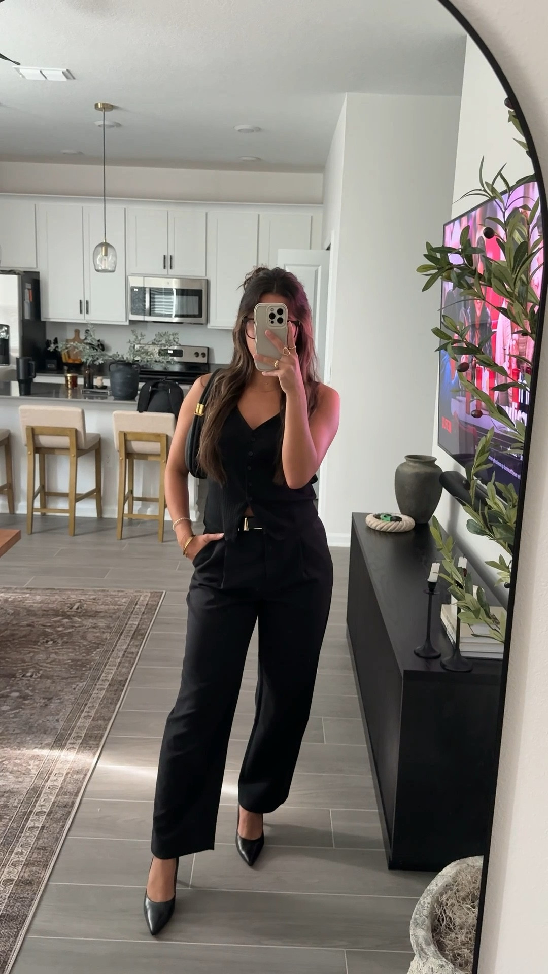 ootd

#LTKFindsUnder100 #LTKSummerEdit #LTKSeasonal
