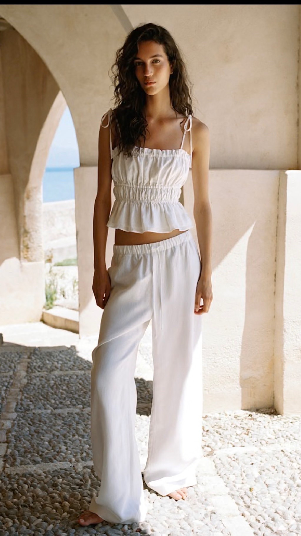 The perfect white linen pants for the summer!

#LTKmomlife #LTKU #LTKootd