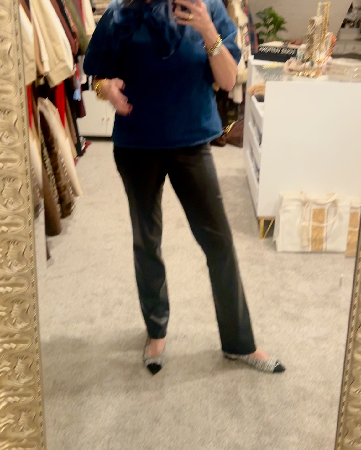 Denim and leather

A great outfit combo for work wear add a blazer,
Datenight, coffee with a friend you name it this outfit can take you there✔️

Denim top with bow Amazon find tts in a med

Straight leg leather pants 
Sculpt fit by NYDJ tts 

Ally tweed and leather cap toe shoes

Jjulie Vos earring s and bracelets


#LTKgrwm #LTKootd #LTKOver40