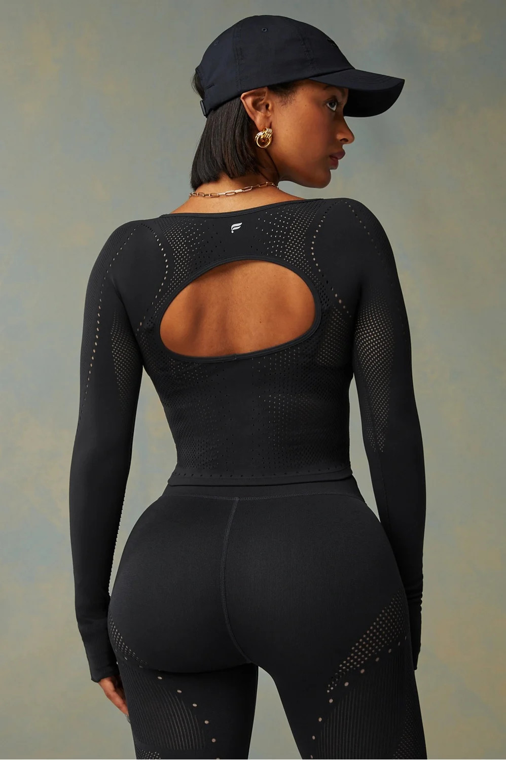 Sculptknit Contour Long-Sleeve Crop Top | Fabletics - North America
