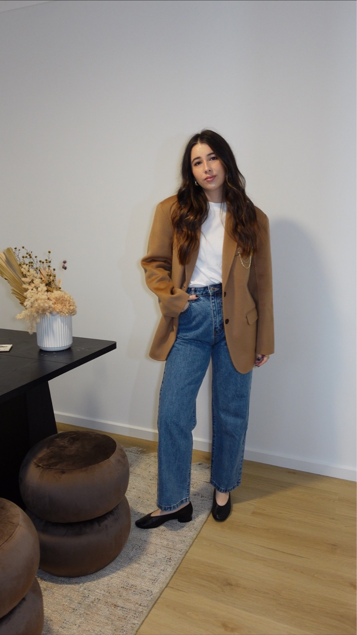 the foolproof outfit blueprint… blazer & jeans. 

I’m wearing a size S in the blazer, size M in the top and size 8 in the jeans xx

#LTKaustralia #LTKwinter