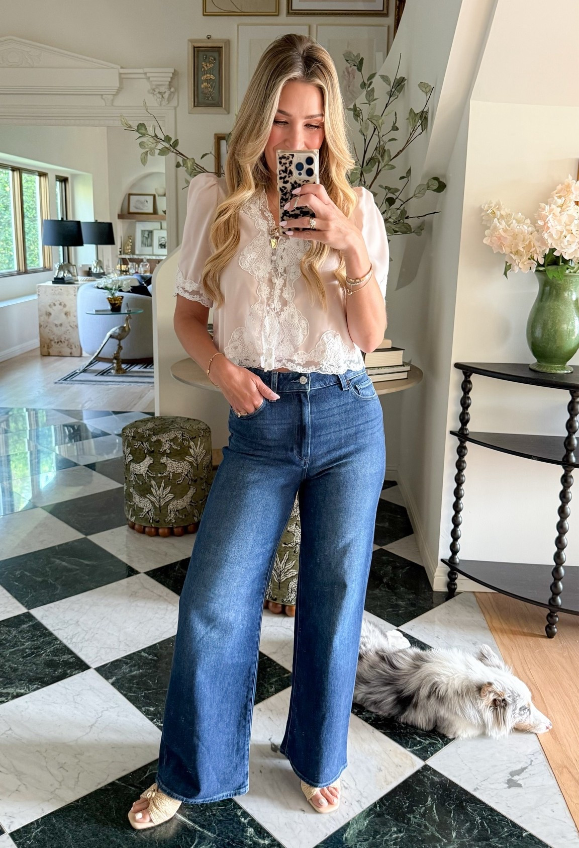 Favorite new jeans part of the Nordstrom sale! These are stretchy, flattering, and SOOO comfortable 🙌🏼 TTS wearing a 26 but if you’re in between size down because of the stretch! I’m 5’6”!

#LTKSaleAlert #LTKootd