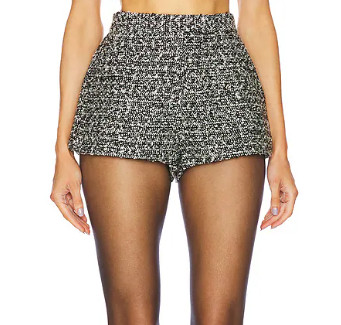 Tweed but make it playful ✨ These shorts with front button closure and slant pockets are perfect for pairing with blazers, sweaters, or just a casual tee for that effortless NYC edge. 

 

#LTKdayinmylife #LTKgrwm #LTKootd