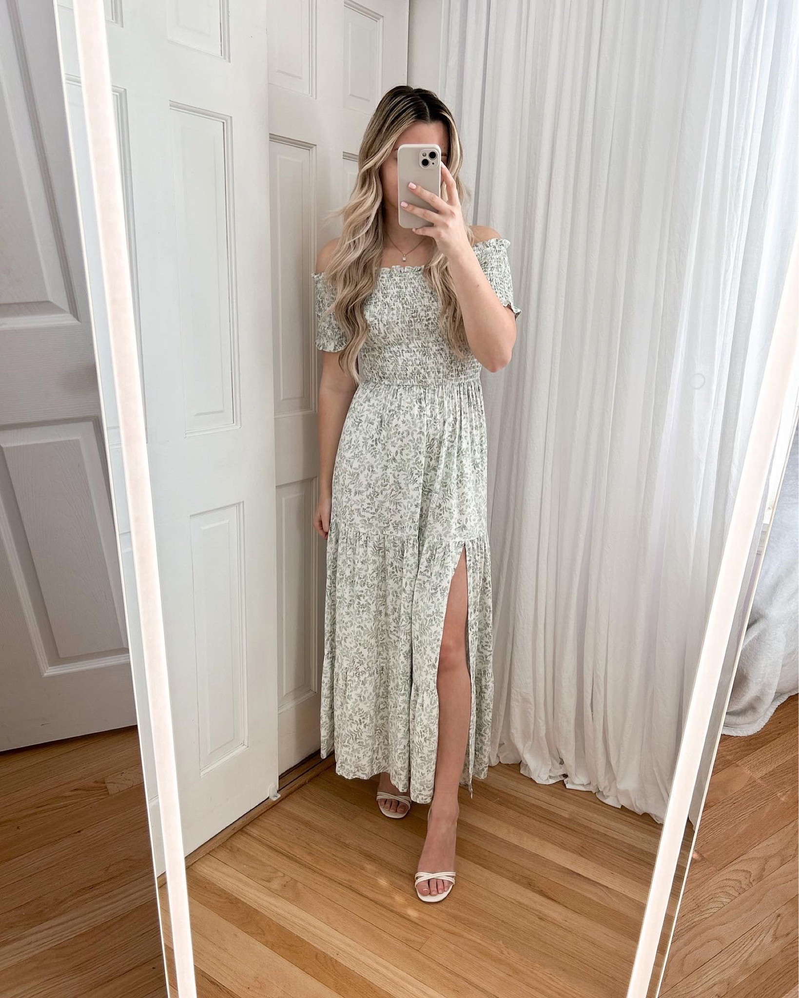 My favorite dress from this entire haul because the material is so soft and perfect for the summer heat ☀️ wearing size xs!

White dress
Spring outfit
Spring dress
Country concert outfit

#LTKwedding #LTKfindsunder100 #LTKfindsunder50