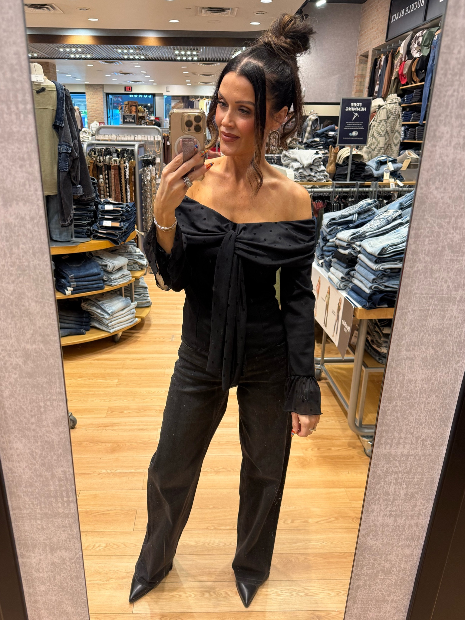 The most stunning black outfit! 
Rhinestone wide leg jeans 
Black booties
Off the shoulder top 
All from The Buckle 

#LTKootd #LTKFindsUnder100 #LTKgrwm