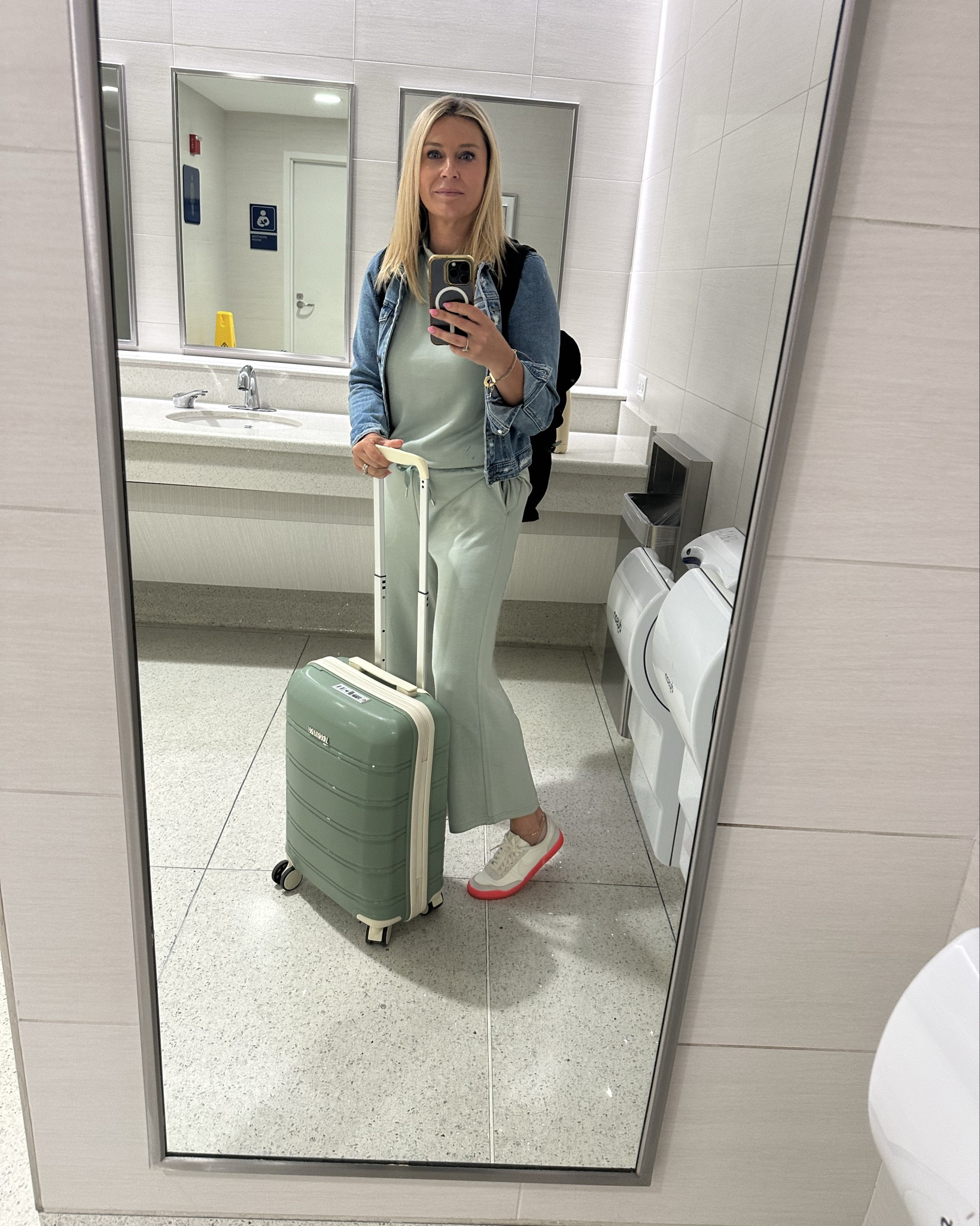 Some
Of my favorite travel gear 💁🏼‍♀️

#LTKHoliday #LTKGiftGuide #LTKCyberWeek