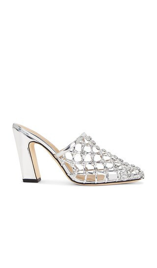 Studio Amelia Silas 90 Mule in Metallic Silver. | Revolve Clothing (Global)