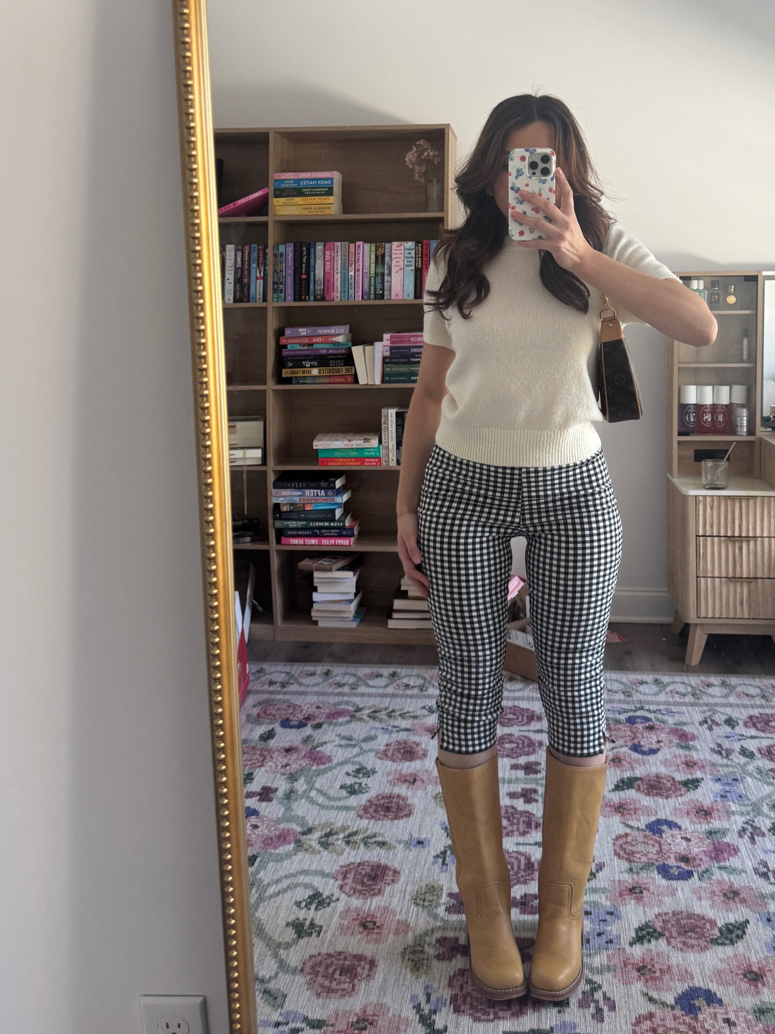 Spring outfit🫶

Spring fashion, capris, boots, outfit inspo 

#LTKStyleTip #LTKSeasonal #LTKFindsUnder50