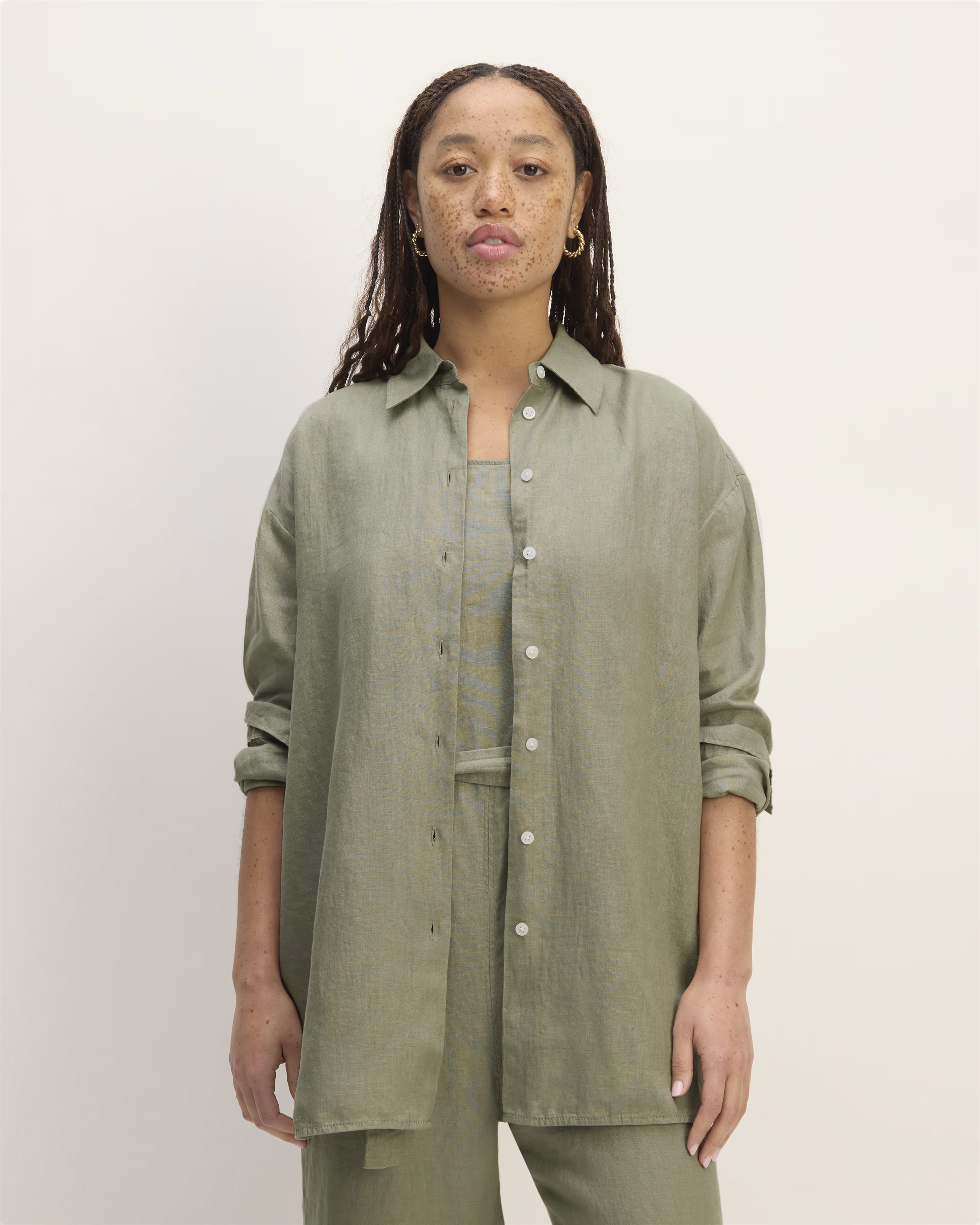 The Boyfriend Shirt in Linen | Everlane