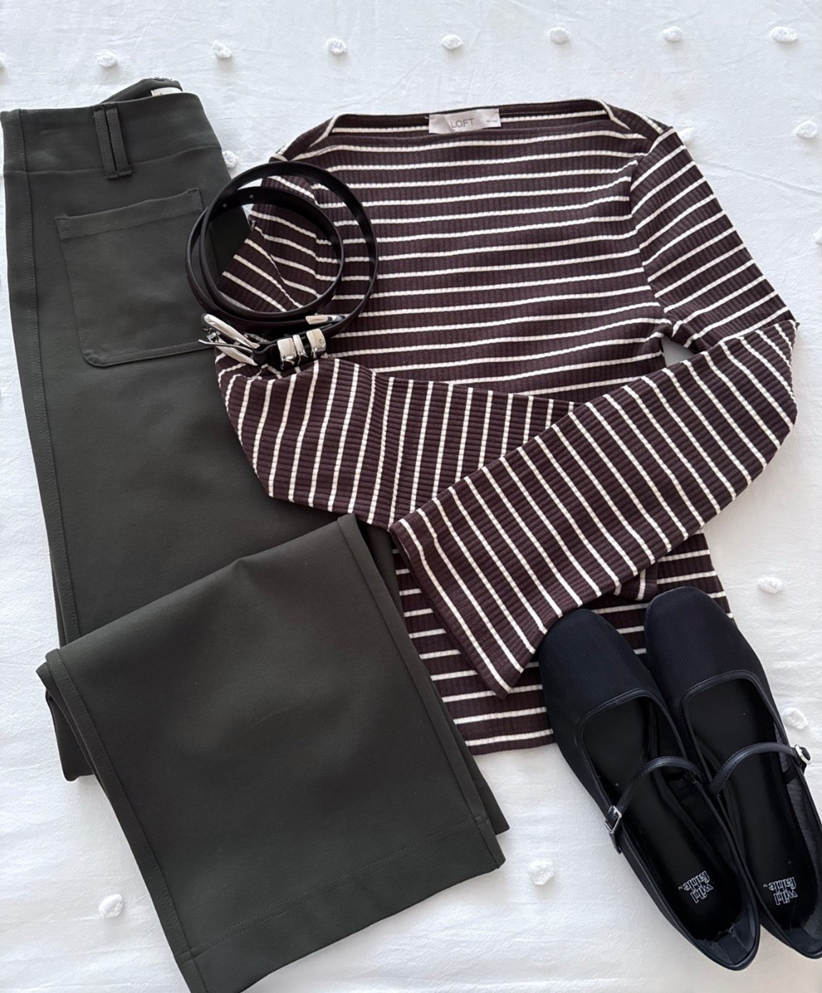 This cute top from Loft is only $11 now + free shipping. Love the bell sleeves. Also available in blue. 

#LTKSeasonal #LTKSaleAlert #LTKOver40