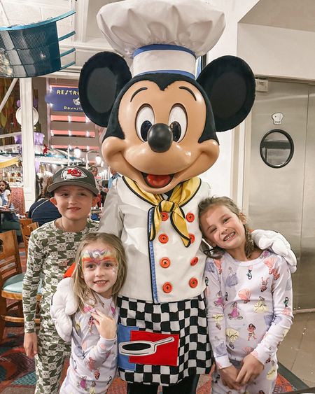 Disney PJs for the whole fam! 💤

#LTKkids #LTKSeasonal #LTKfamily