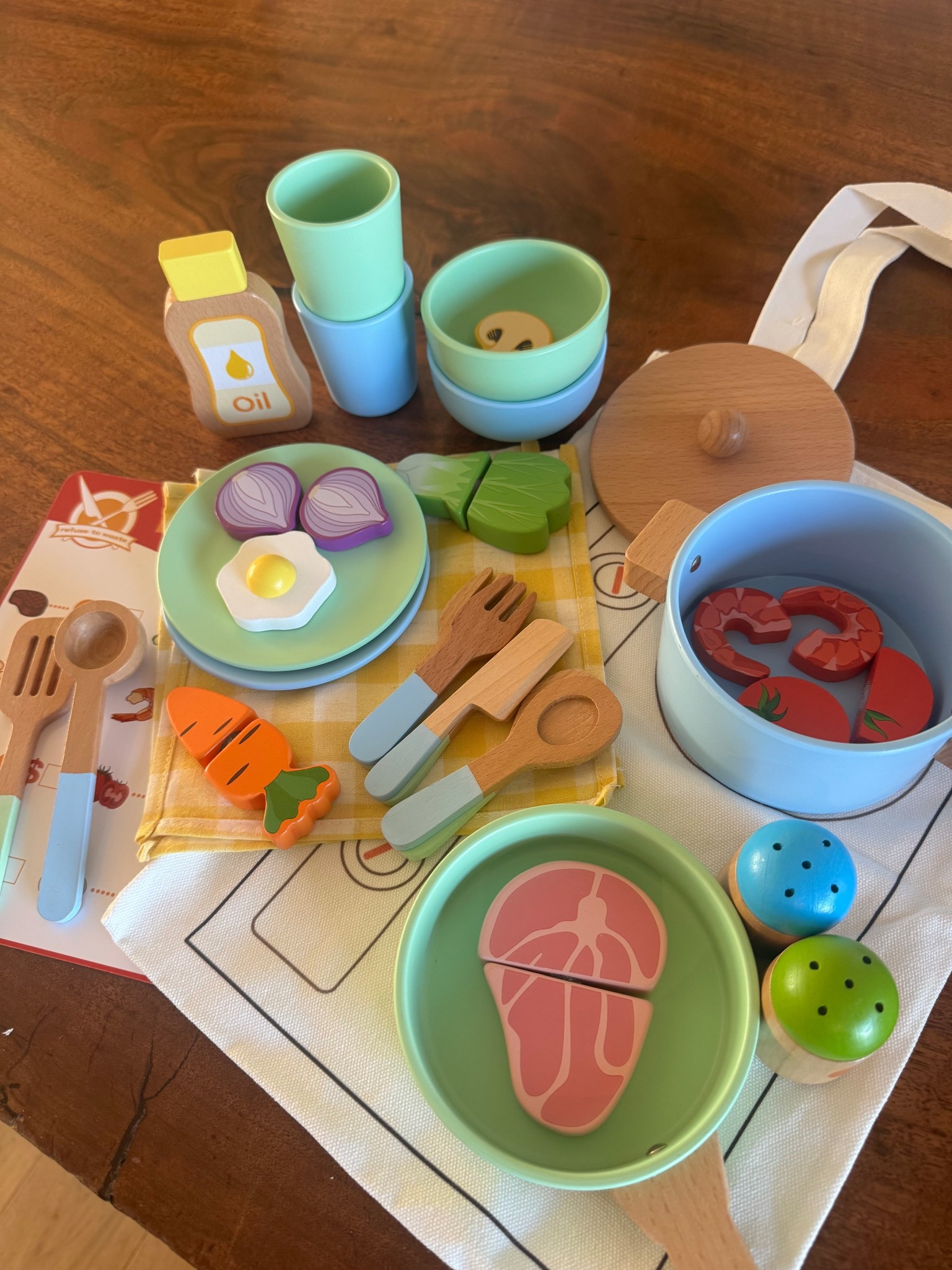 Kitchen play set but make it cute 🙌🏼

#LTKcanada #LTKkids #LTKbaby