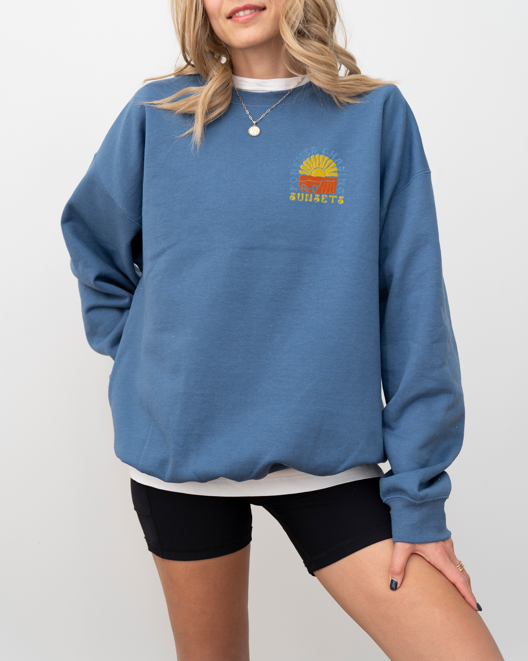 We’re all just girls chasing light ☀️
This Chasing Sunsets embroidered crew is a new go-to for beach walks, late checkouts, and iced matcha moods. Wearing the “golden hour uniform” in the comfiest fit ever 💭 Totally linking for your dreamy wardrobe. #LTKcozy #beachstyle #LTKaesthetic 

 #LTKSaleAlert #LTKFindsUnder50 #LTKTravel