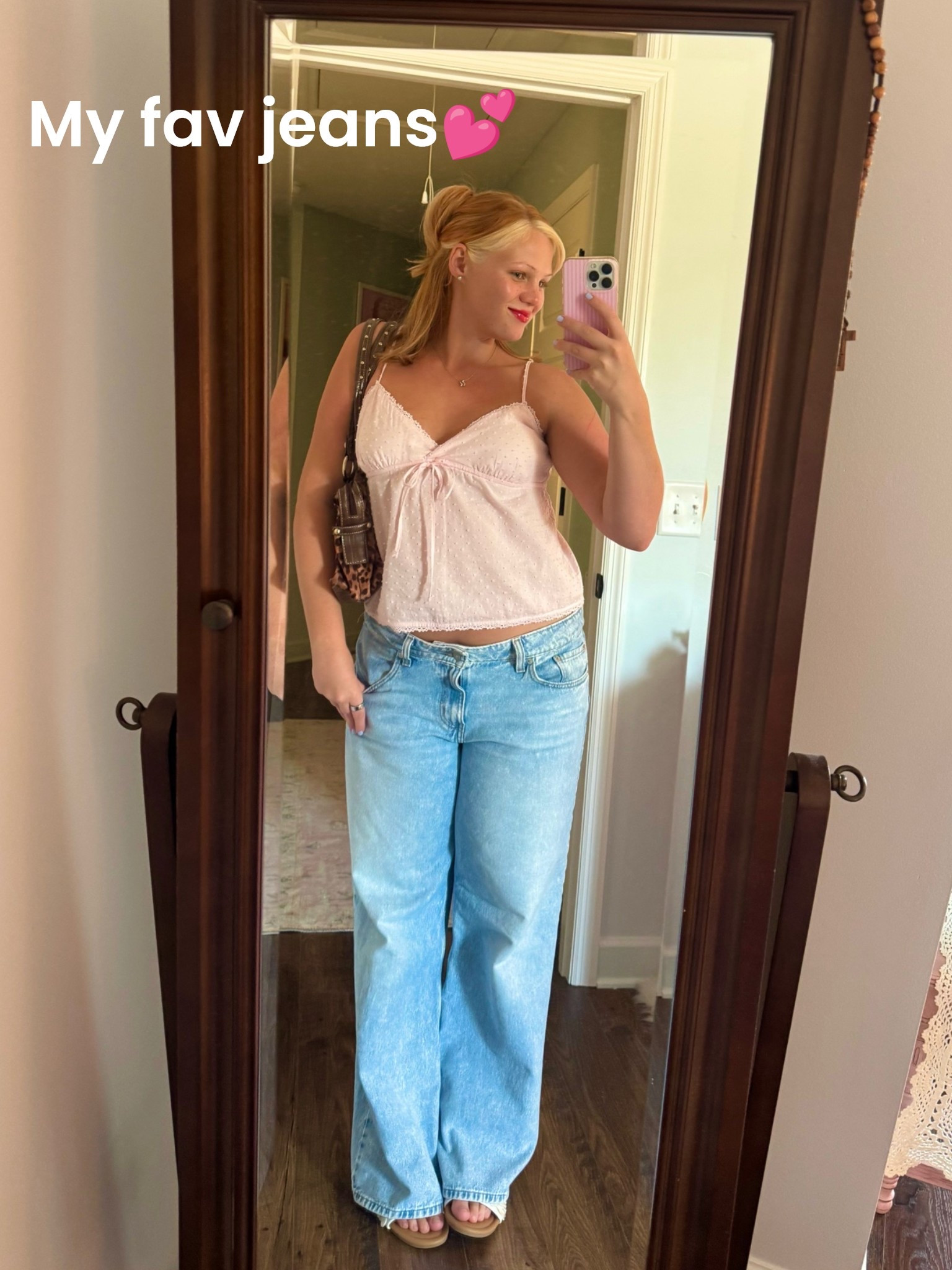 Cute casual outfit 💕 jeans are size 32⭐️

#LTKgrwm #LTKootd #LTKdayinmylife