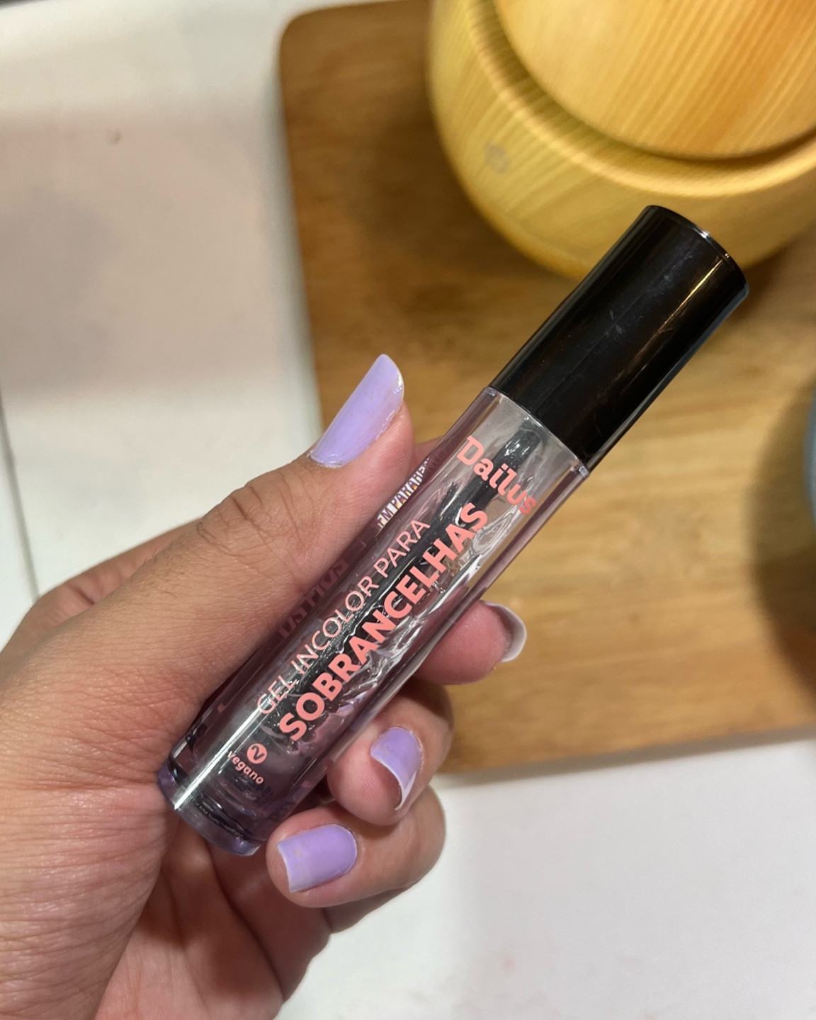 Máscara para Sobrancelha Dailus Gel Incolor 🖤

conta com aplicador anatômico exclusivo, desenvolvido especialmente para modelar as sobrancelhas, curvar delicadamente cílios inferiores ou até mesmo pentear os pelos da barba. Com fórmula vegana e livre de parabenos, o produto - que pode ser utilizado de múltiplas maneiras - é o segredo para conquistar fios perfeitamente organizados.

#LTKbrasil #LTKstyletip #LTKbeauty