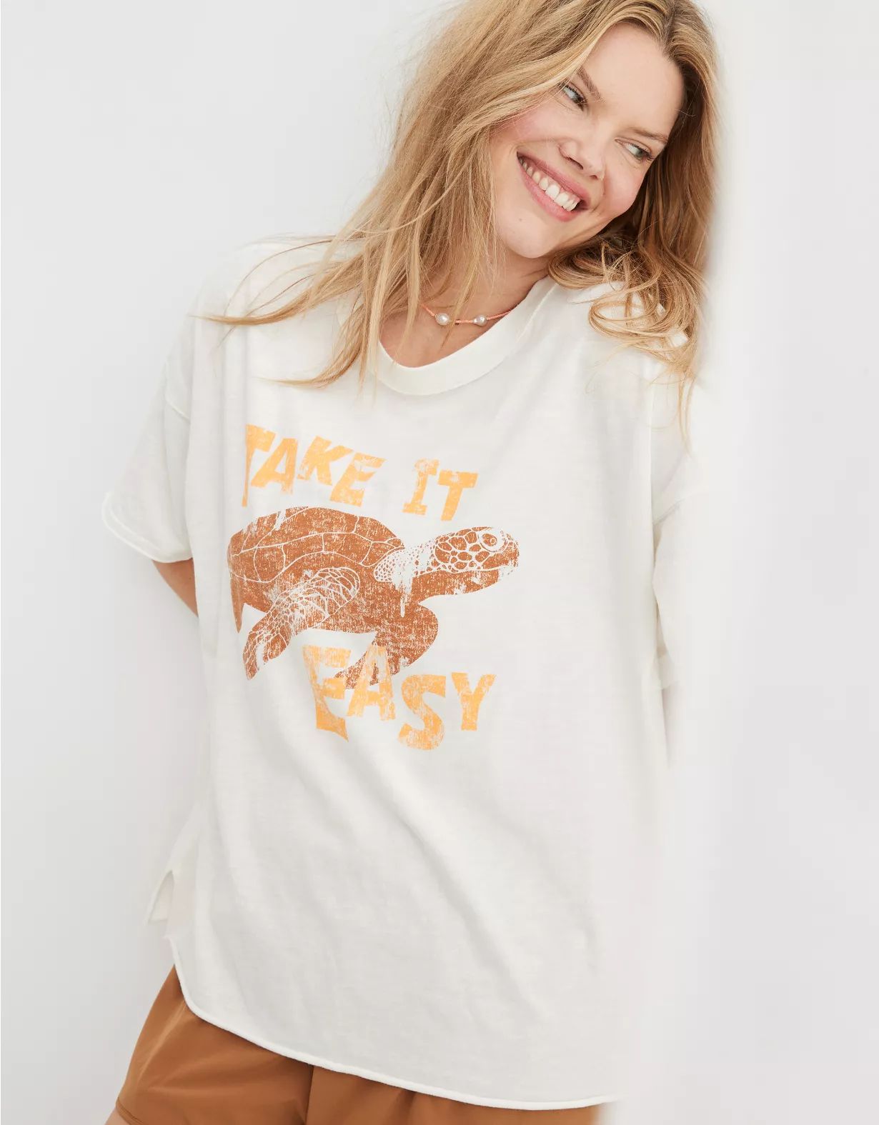 Aerie Graphic Oversized Boyfriend T-Shirt | American Eagle Outfitters (US & CA)