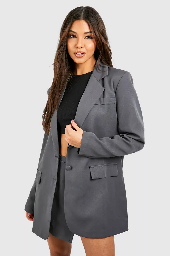Relaxed Fit Single Breasted Tailored Blazer | Boohoo.com (UK & IE)