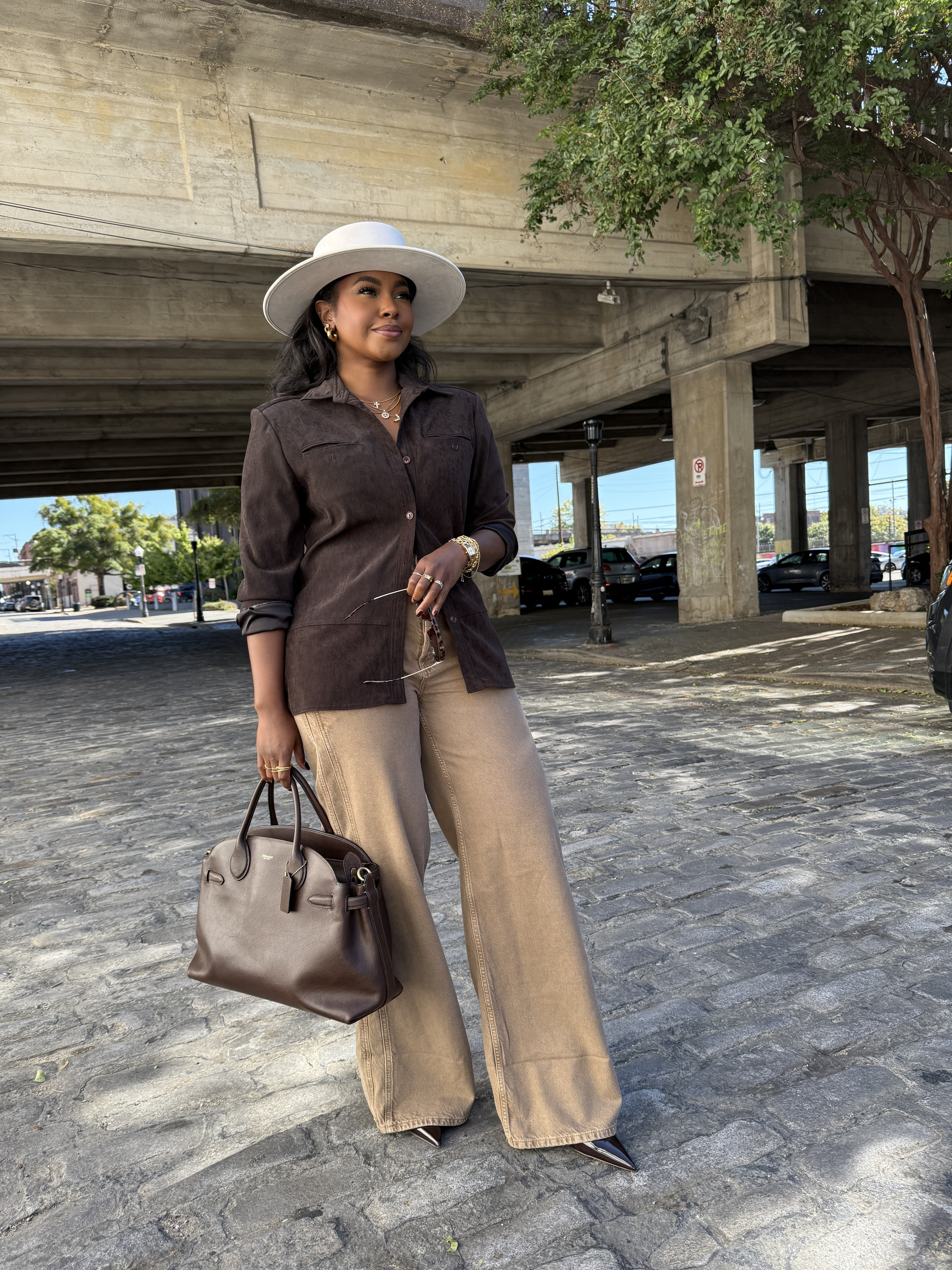 another day another lippie tutorial!
Liner: Chestnut
Lipstick: On Fuego
Lipgloss: Praline
 

 #LTKFindsUnder50 #LTKBeauty