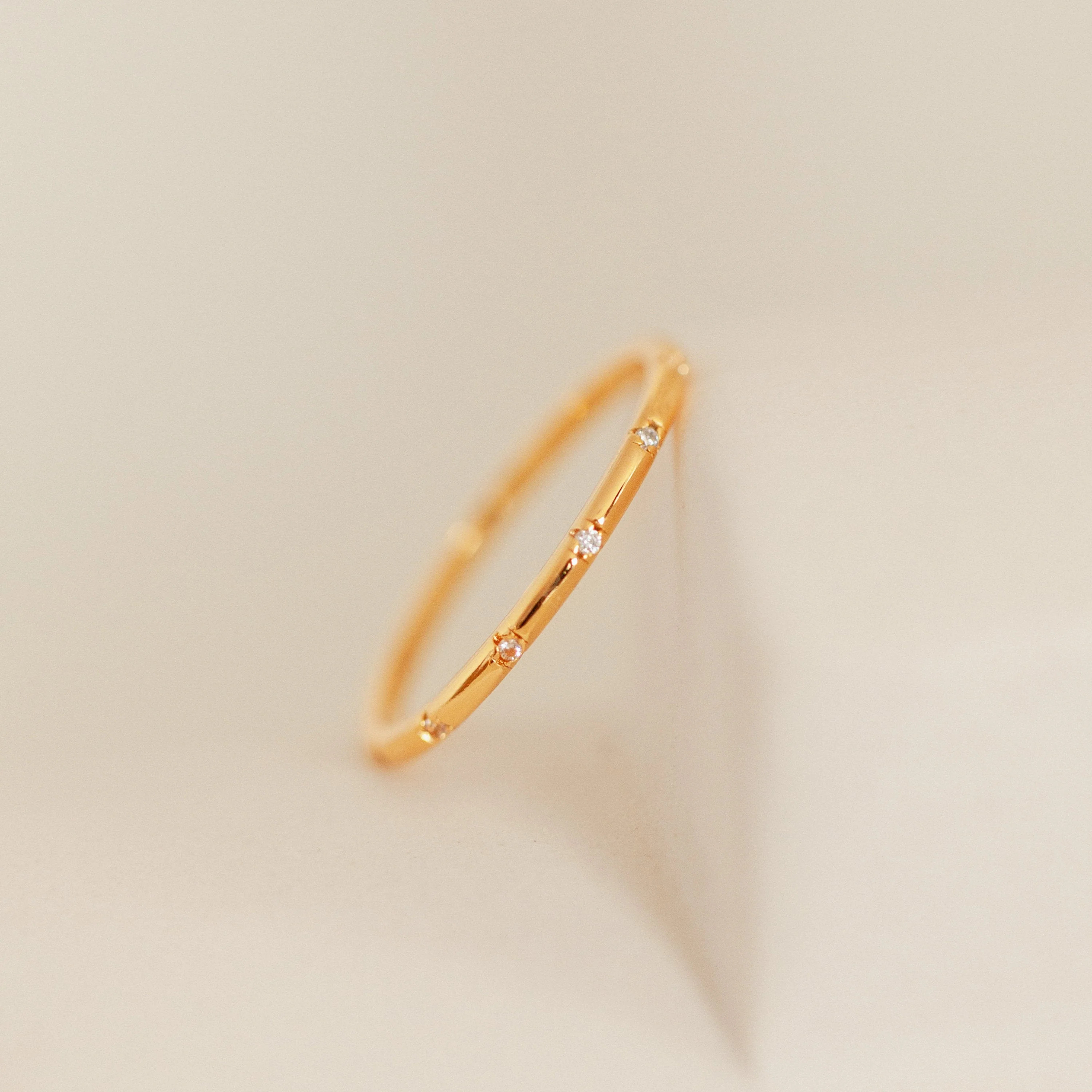 Sprinkle Diamond Ring • RR015 18K Gold / US 6 | Caitlyn Minimalist